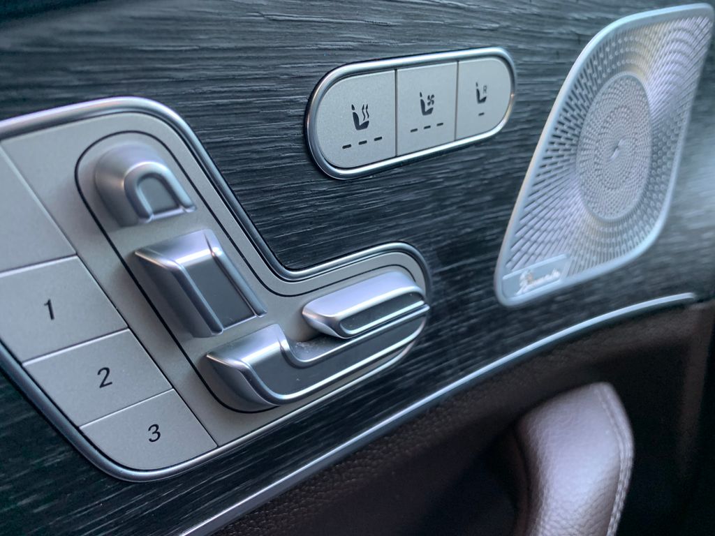 Thumbnail: 2021 Mercedes-Benz GLS - 12