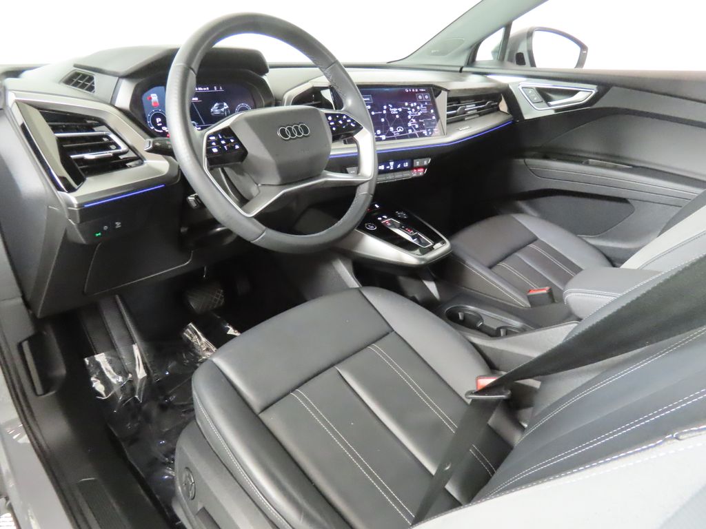 Thumbnail: 2023 Audi Q4 e-tron - 28