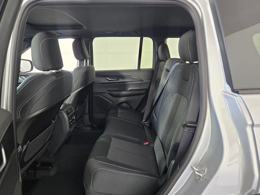 new 2025 Jeep Grand Cherokee car, priced at $26,420