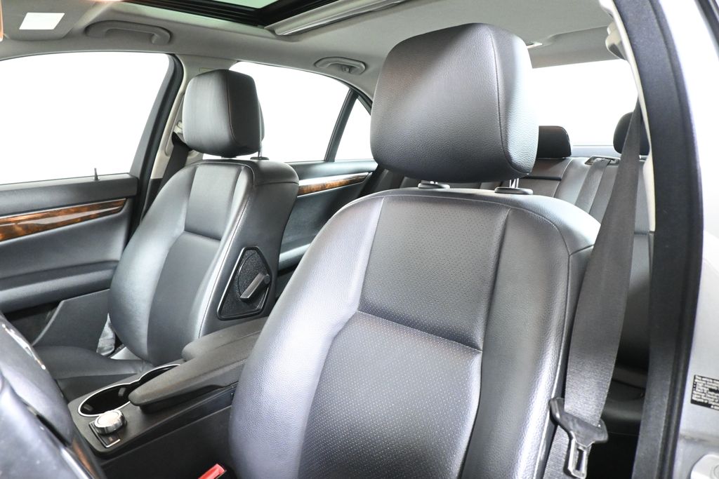 Thumbnail: 2013 Mercedes-Benz C-Class - 16