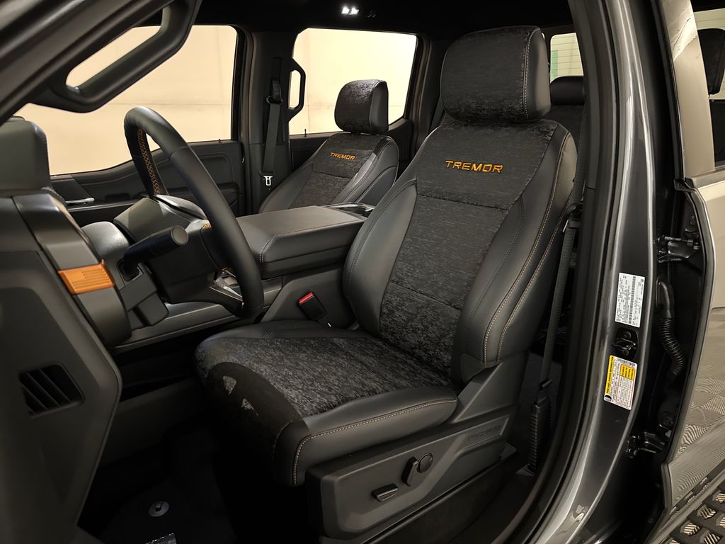 New 2026 Gray Ford Tremor image 29