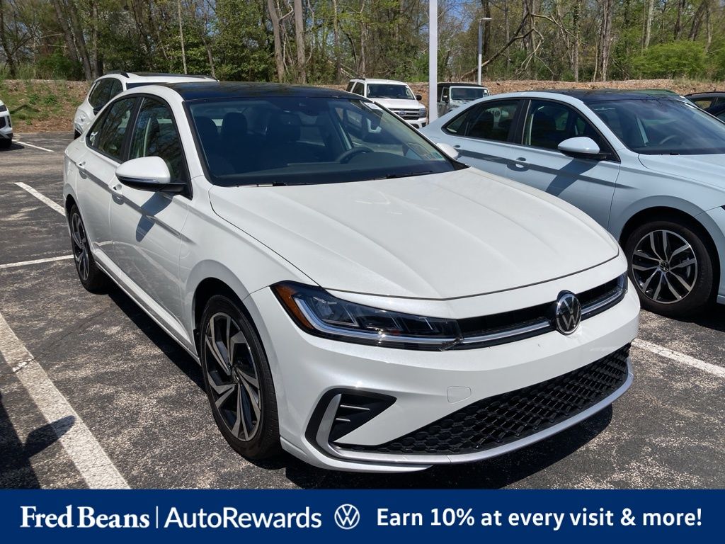 Opal White Pearl 2026 Volkswagen Jetta Sedan Front-Wheel Drive 8-Speed Automatic