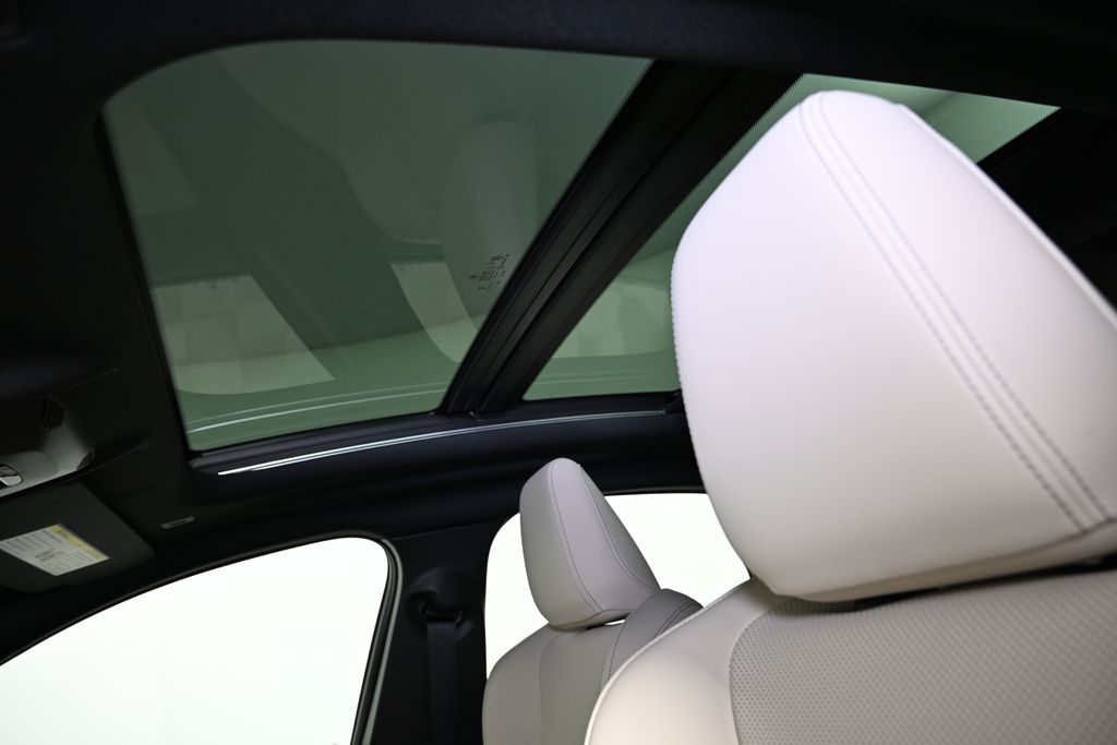 Thumbnail: 2026 BMW 2 Series - 20