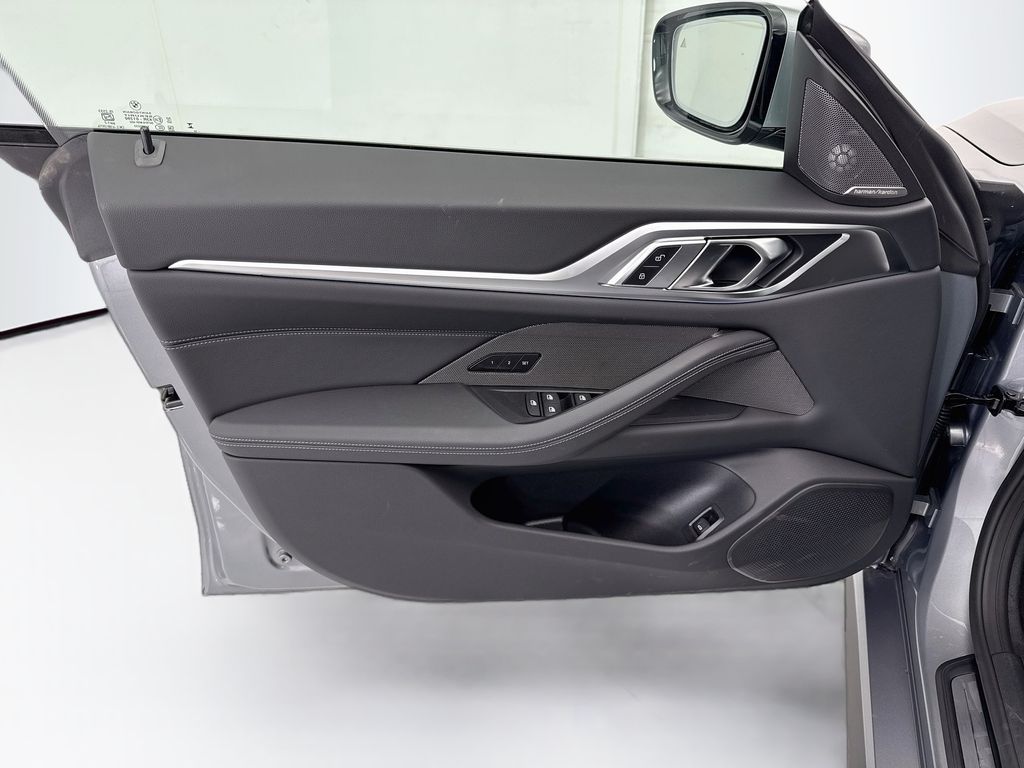 Thumbnail: 2026 BMW i4 - 23