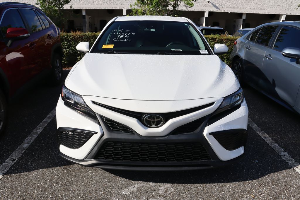 2021 Toyota Camry SE 5