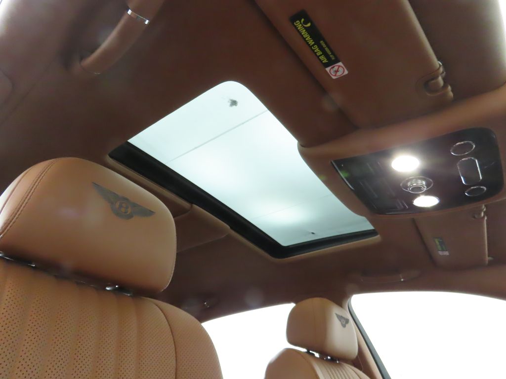 Thumbnail: 2018 Bentley Flying Spur - 18