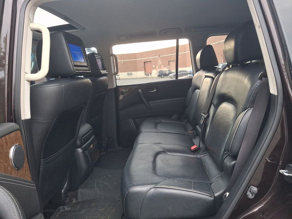 Thumbnail: 2015 INFINITI QX80 - 8