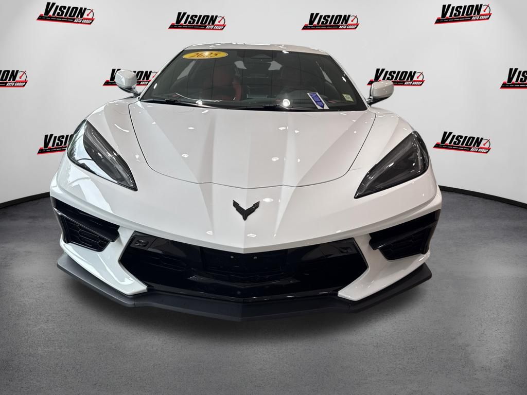 Used 2025 White Chevrolet Stingray image 2