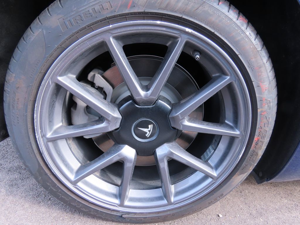 Thumbnail: 2021 Tesla Model 3 - 16