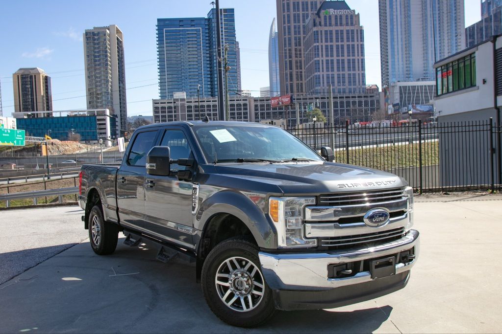 2019 Ford F-250 Super Duty Lariat Crew Cab 4WD