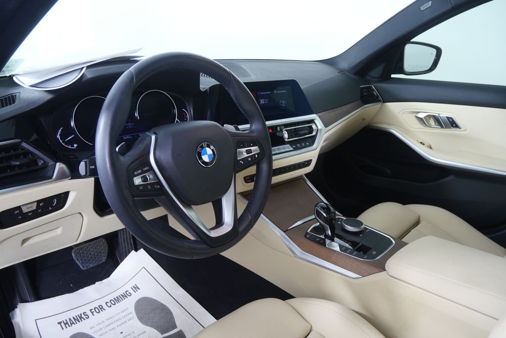 Thumbnail: 2019 BMW 3 Series - 12