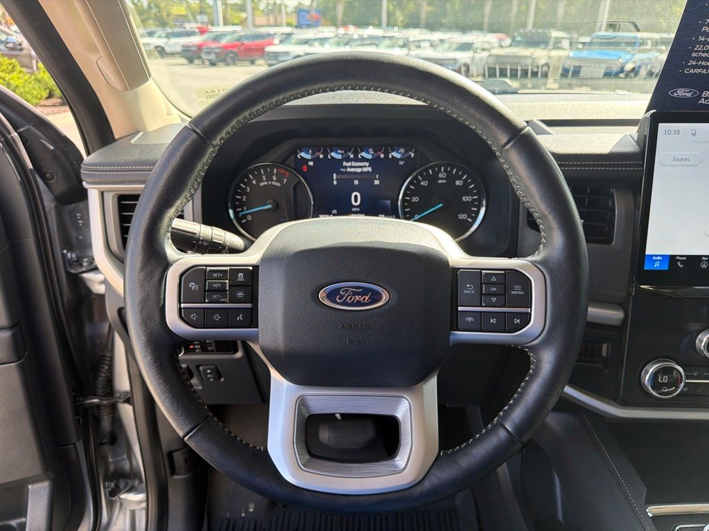 2023 Ford Expedition XLT