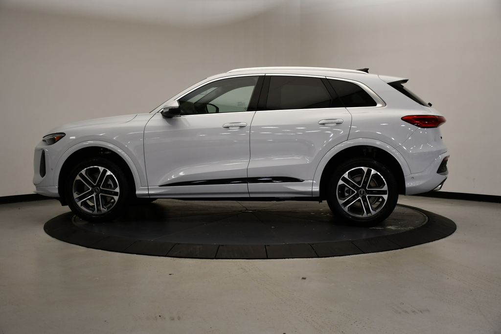Thumbnail: 2025 Audi Q5 - 2