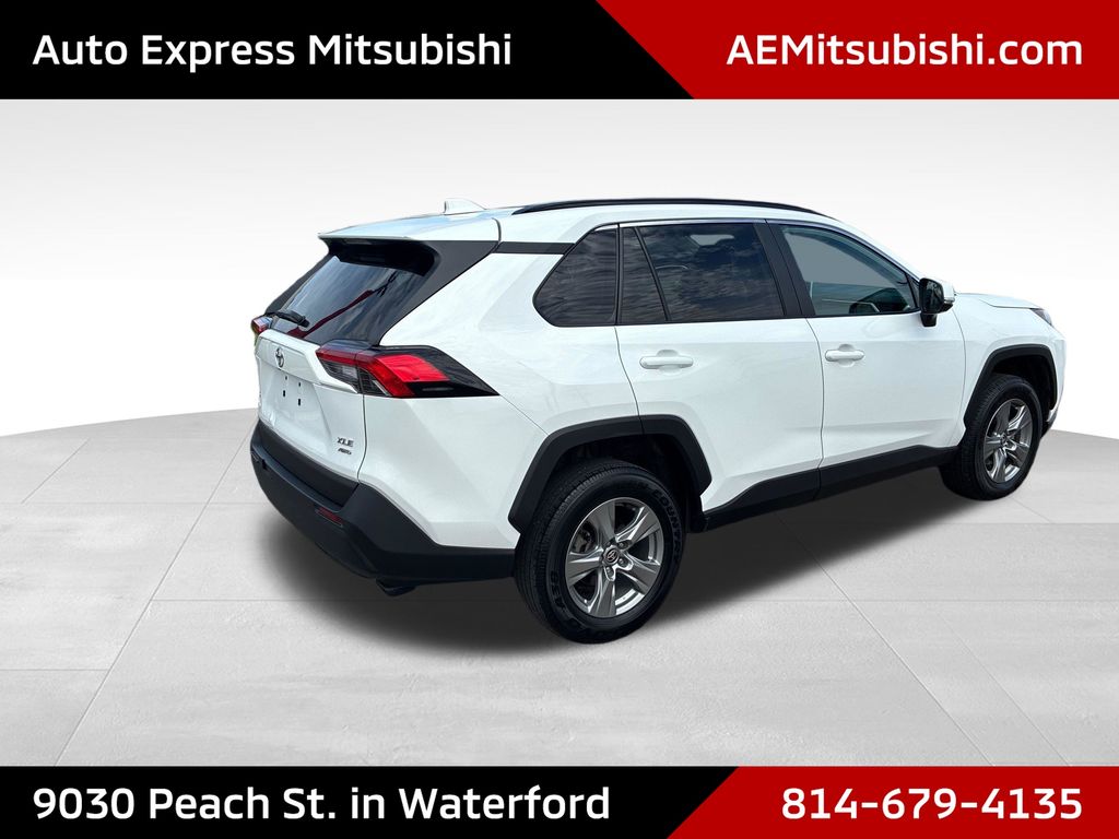 2024 Toyota RAV4 XLE - 5