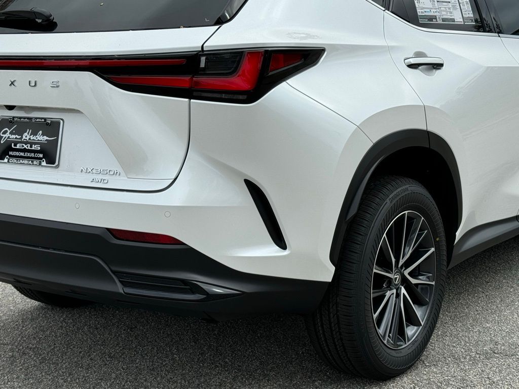 2025 Lexus NX 350h Base 15