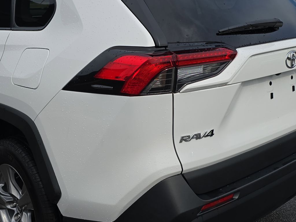 2024 Ice Cap Toyota RAV4 XLE FWD SUV