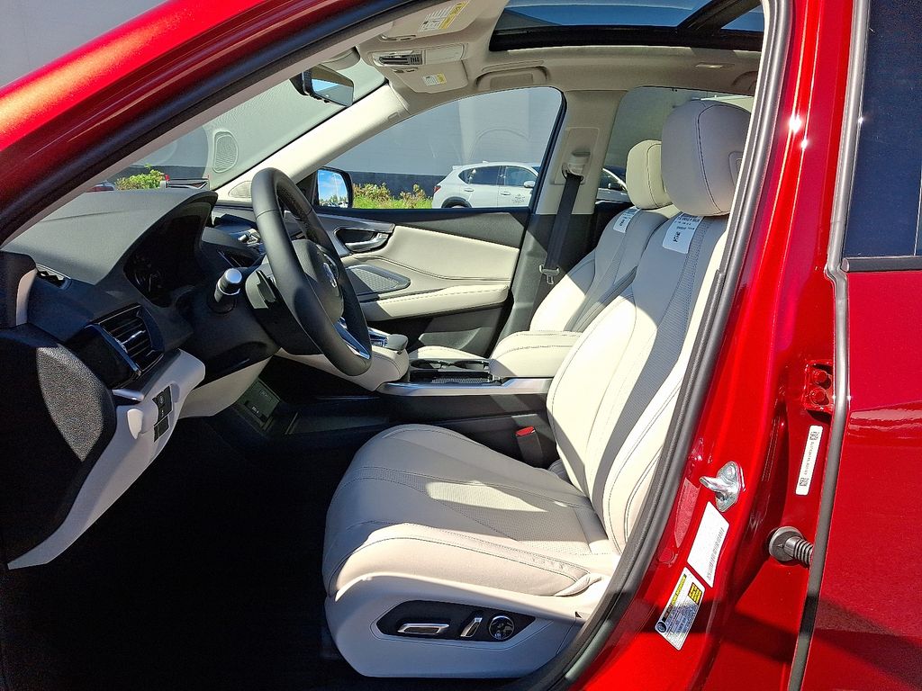 Thumbnail: 2025 Acura RDX - 6