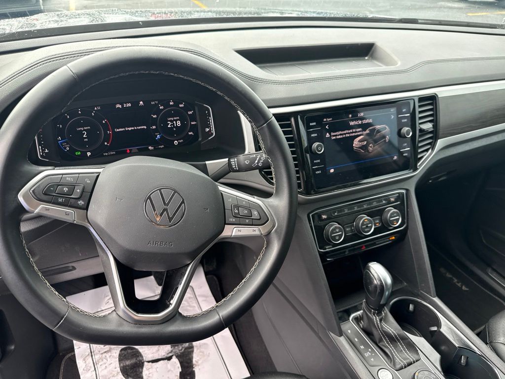 2023 Volkswagen Atlas 2.0T SE w/Technology Gray at Subaru and VW of Moon Township