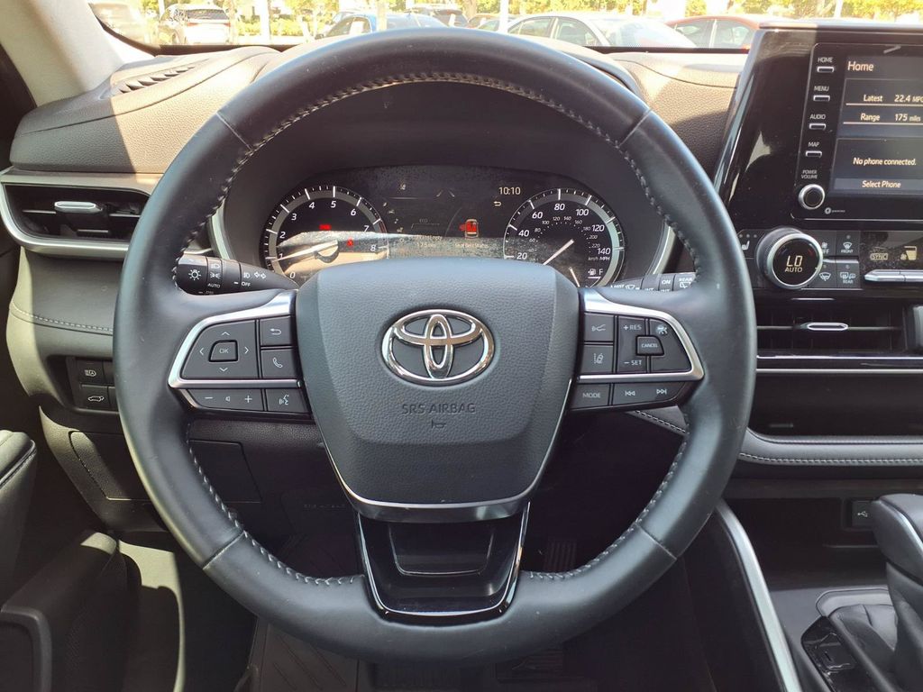 Used 2020 Toyota Highlander SUV
