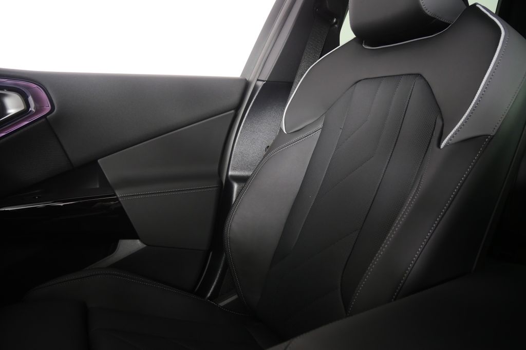 Thumbnail: 2026 BMW X3 - 23