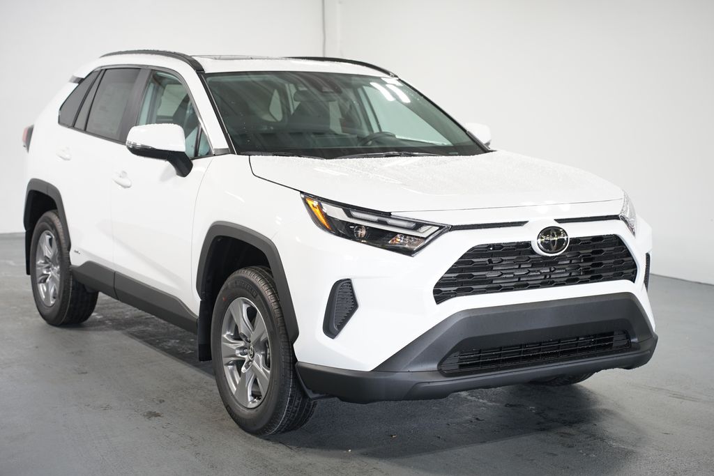 Thumbnail: 2025 Toyota RAV4 - 3