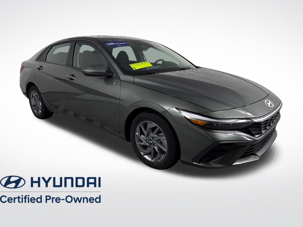 Amazon Gray 2024 Hyundai Elantra SEL FWD Sedan Front-Wheel Drive Continuously Variable Transmission