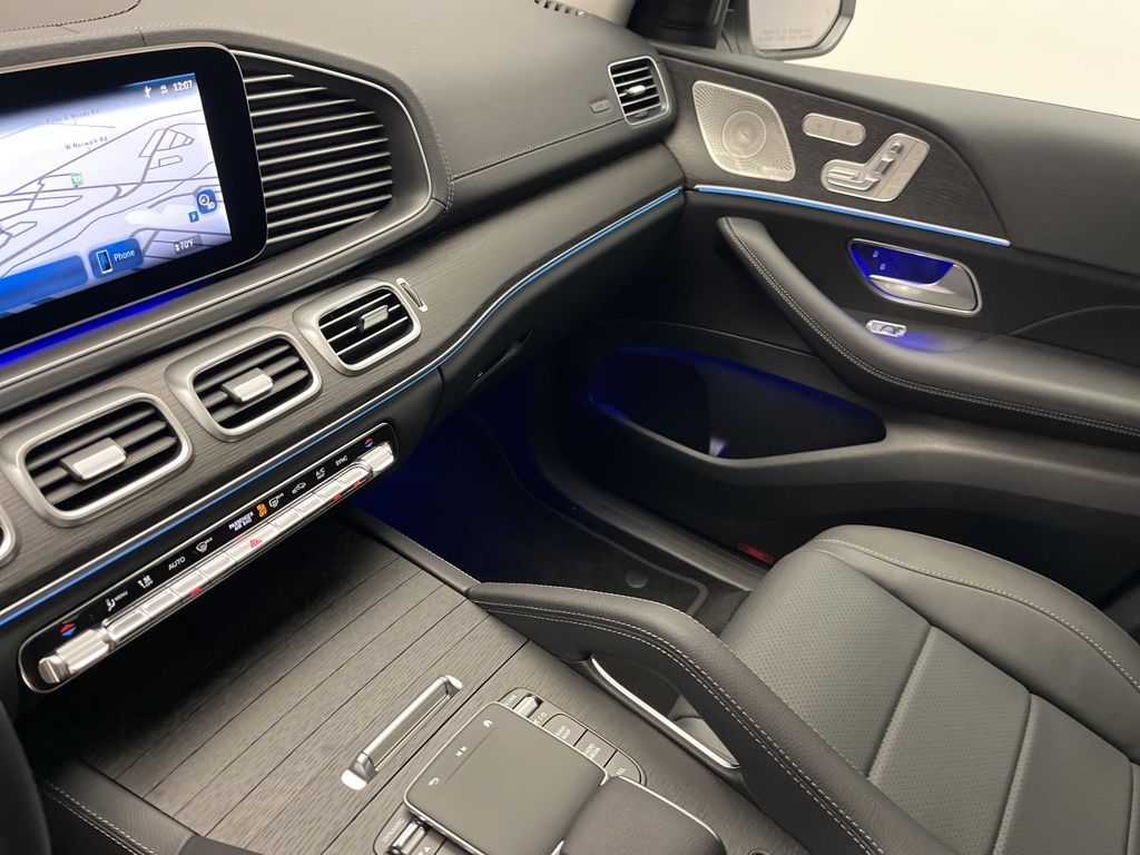 Thumbnail: 2026 Mercedes-Benz GLE - 22
