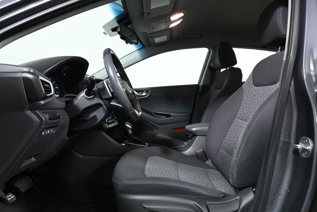 Thumbnail: 2019 Hyundai Ioniq - 3