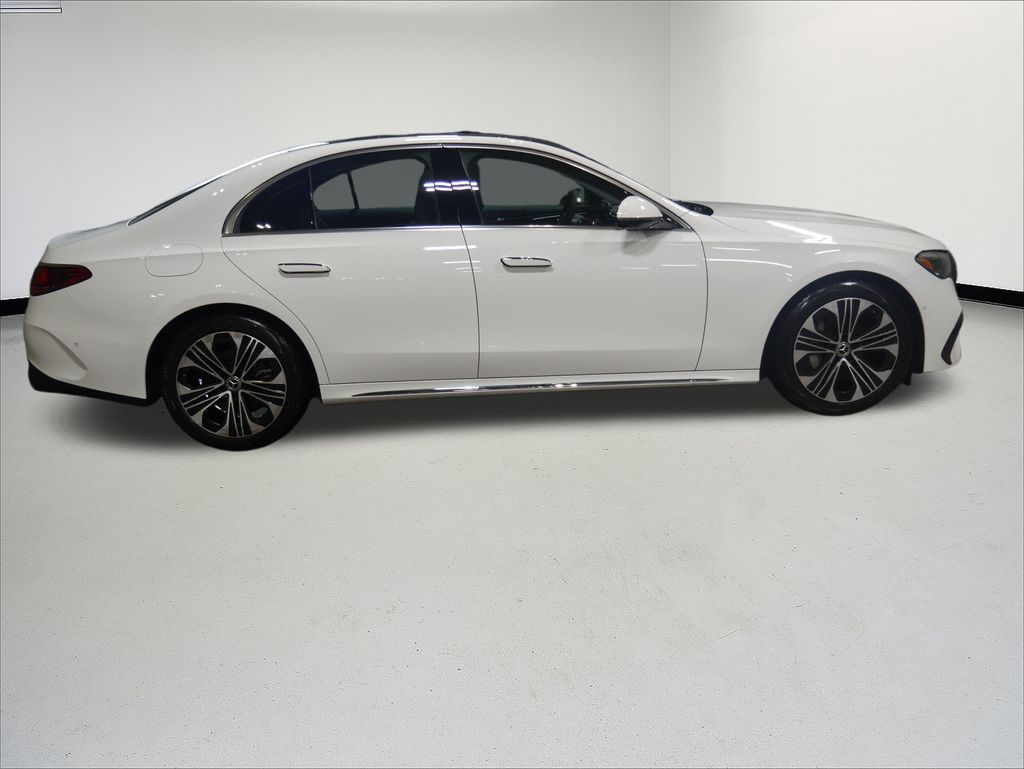 Thumbnail: 2026 Mercedes-Benz E-Class - 6