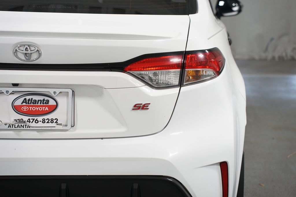 Thumbnail: 2024 Toyota Corolla - 10