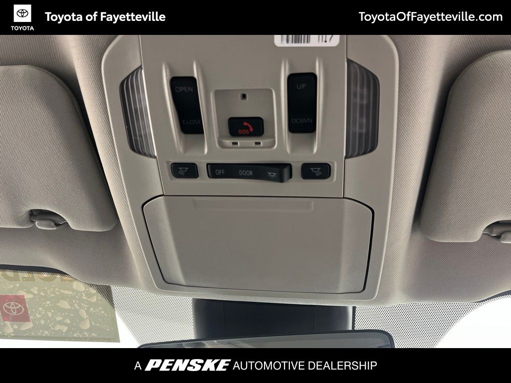 Thumbnail: 2026 Toyota Highlander - 29