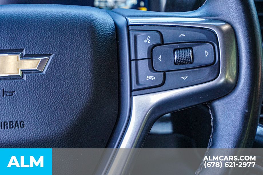 Used 2025 White Chevrolet LT image 29