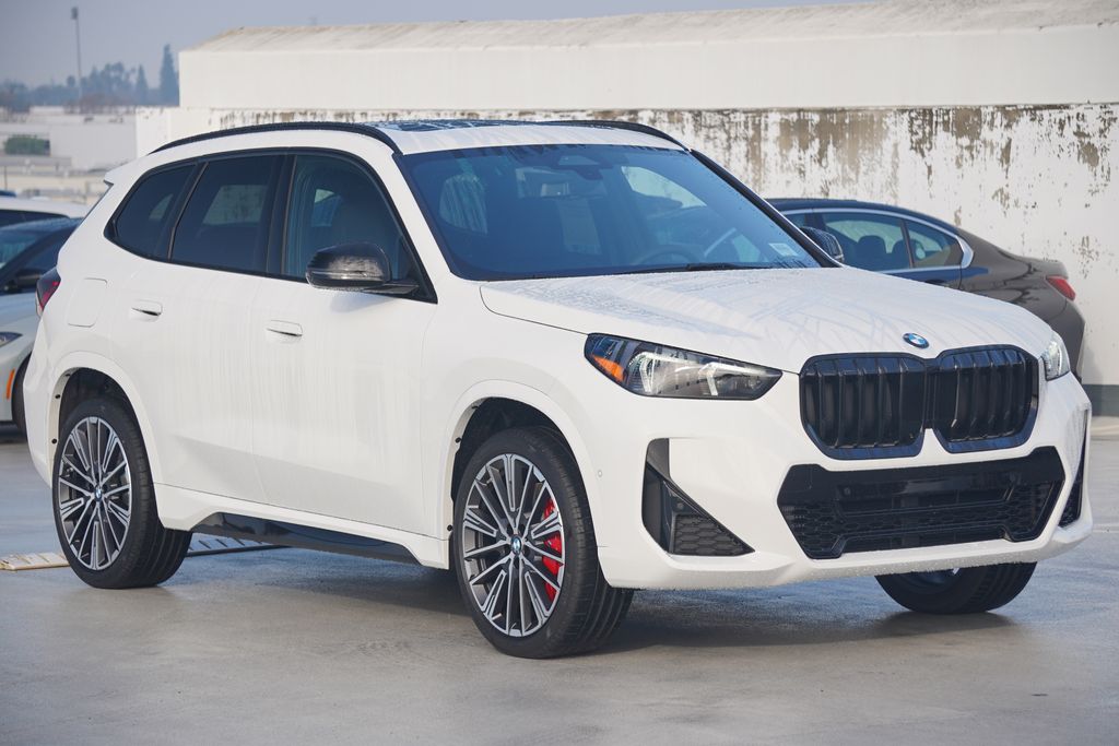 Thumbnail: 2026 BMW X1 - 3