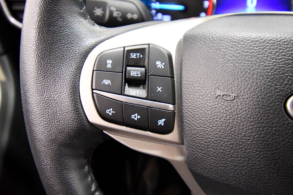 Used 2024 Ford Explorer SUV