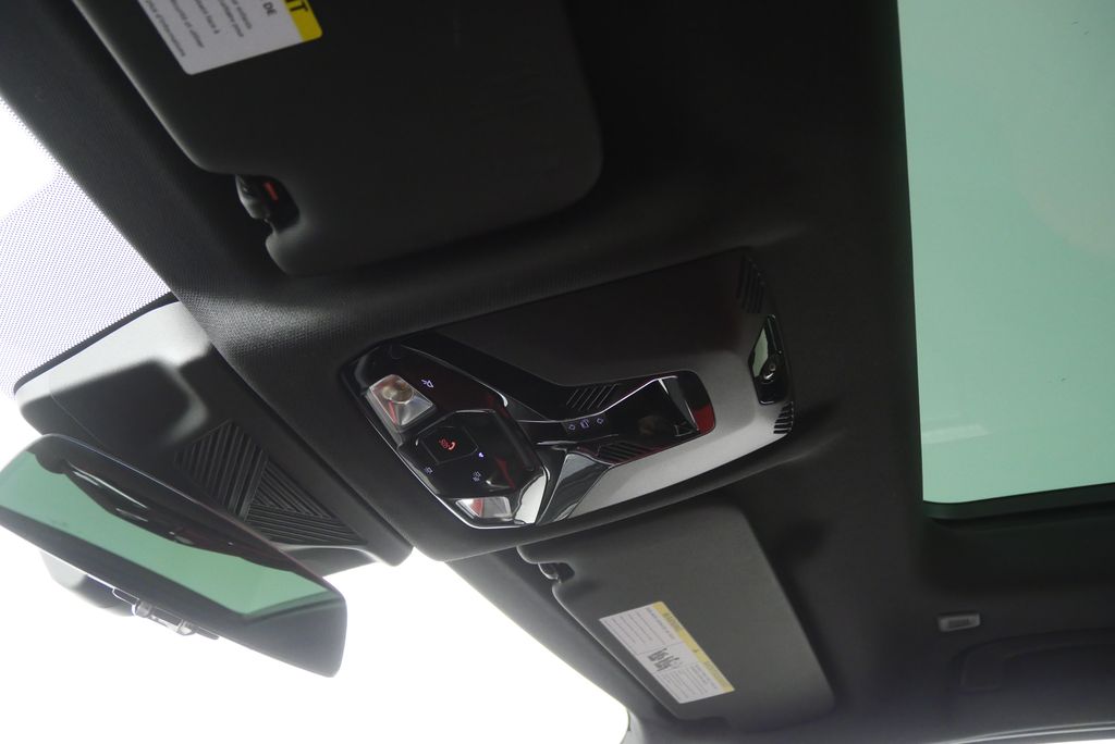 Thumbnail: 2025 BMW X2 - 22