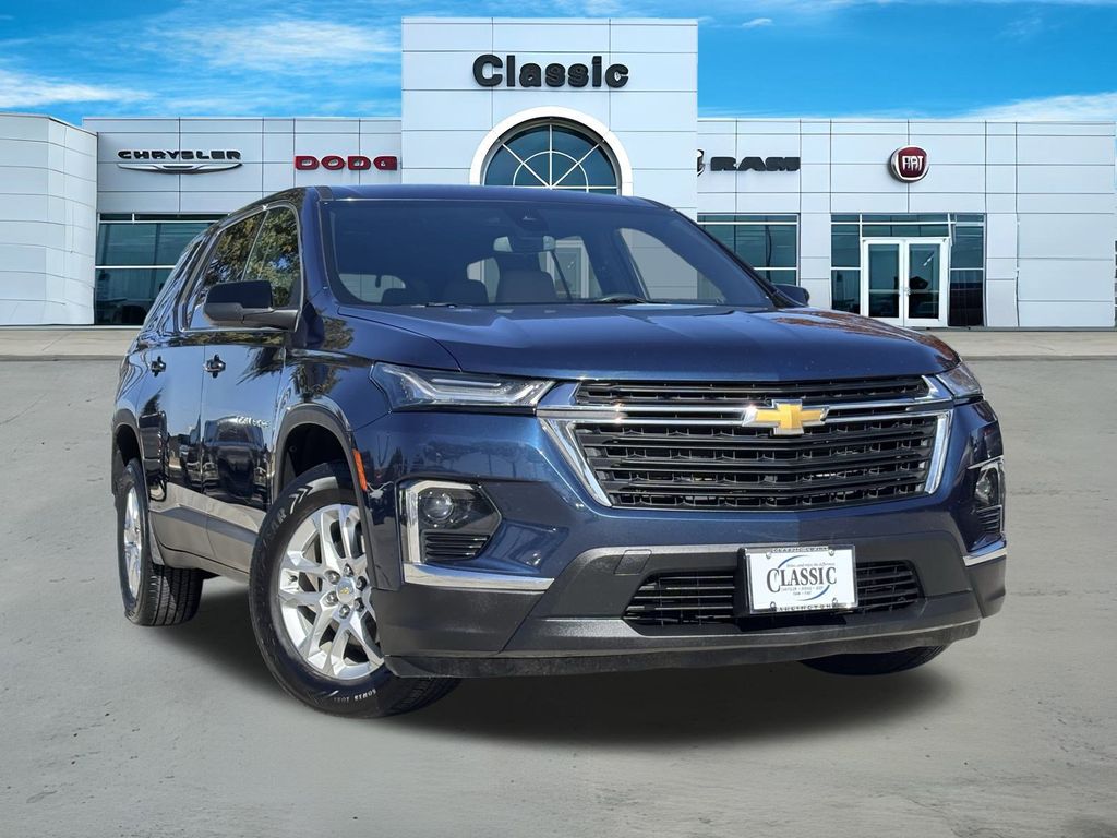 2023 Chevrolet Traverse LS FWD