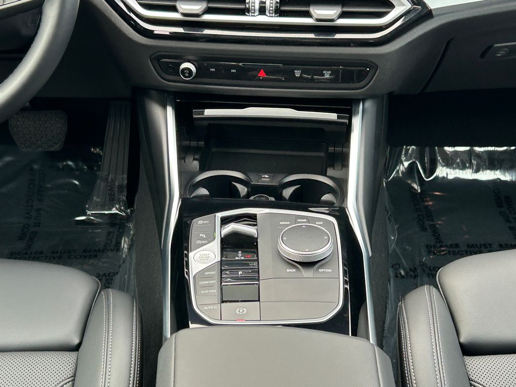 2023 BMW 3 Series 330i 27