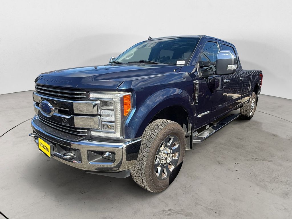2019 Ford F-350 Super Duty Lariat Crew Cab 4WD