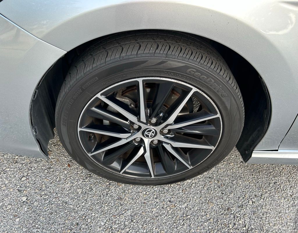 2021 Toyota Camry SE 9