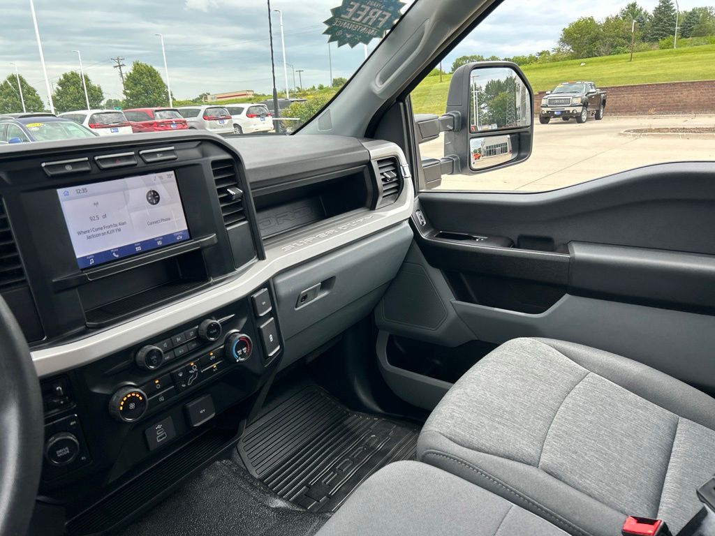 Used 2024 Ford F-250SD Truck