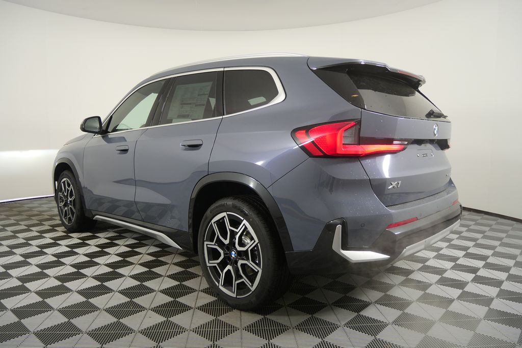 Thumbnail: 2026 BMW X1 - 5