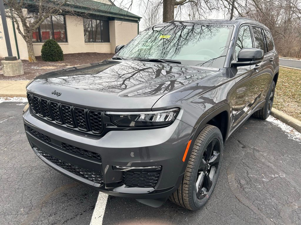new 2025 Jeep Grand Cherokee L car, priced at $48,220