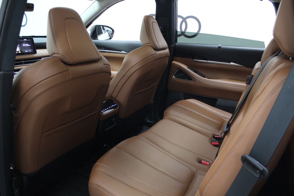 Thumbnail: 2024 INFINITI QX60 - 23