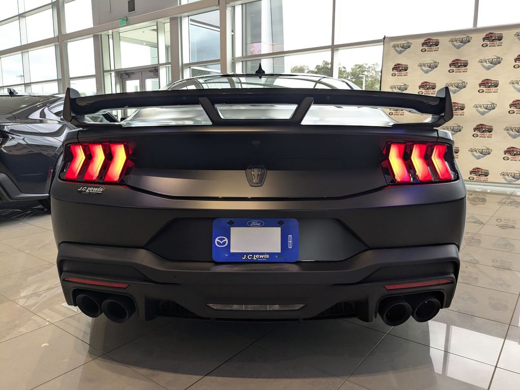 2025 Ford Mustang Dark Horse Fastback