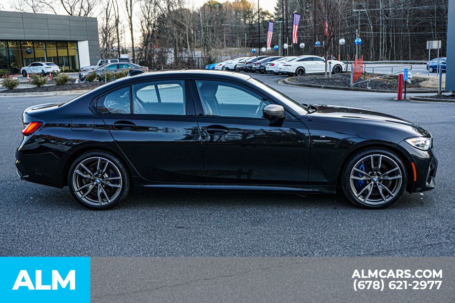 Used 2022 Black BMW M340i xDrive image 9