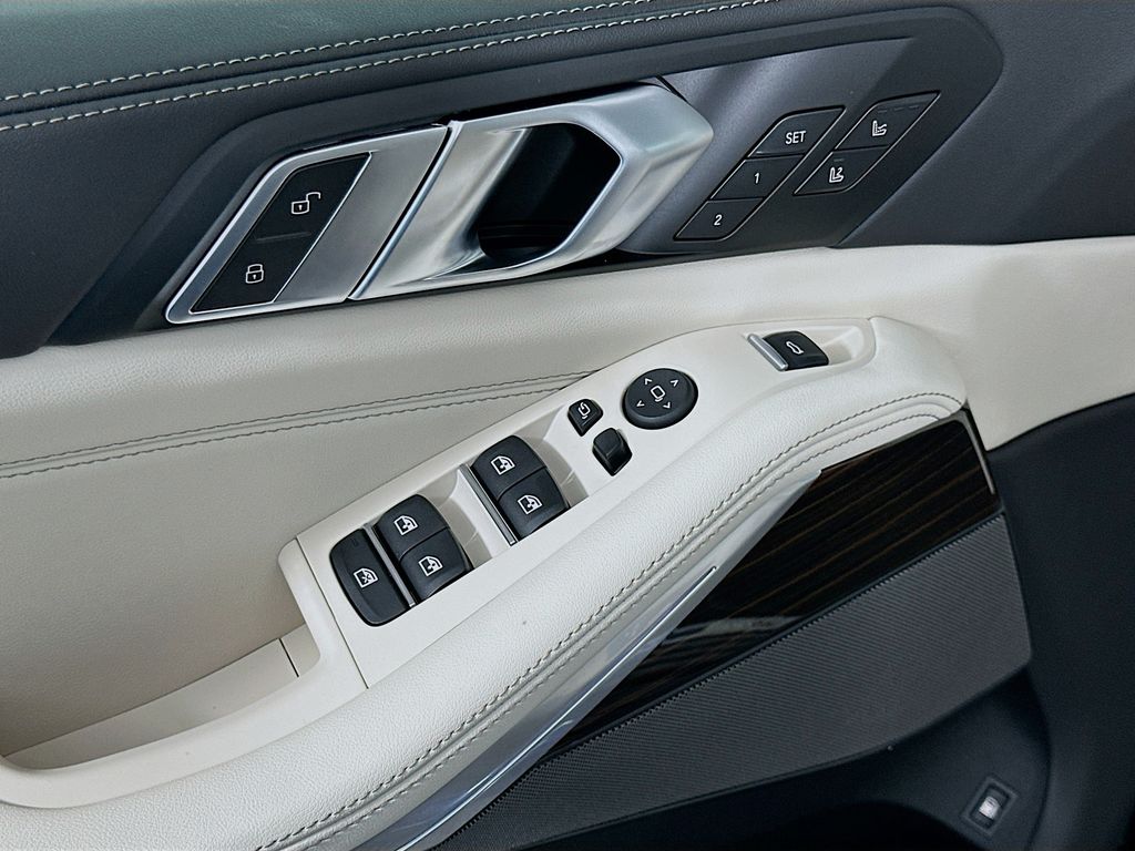 Thumbnail: 2026 BMW X5 - 20