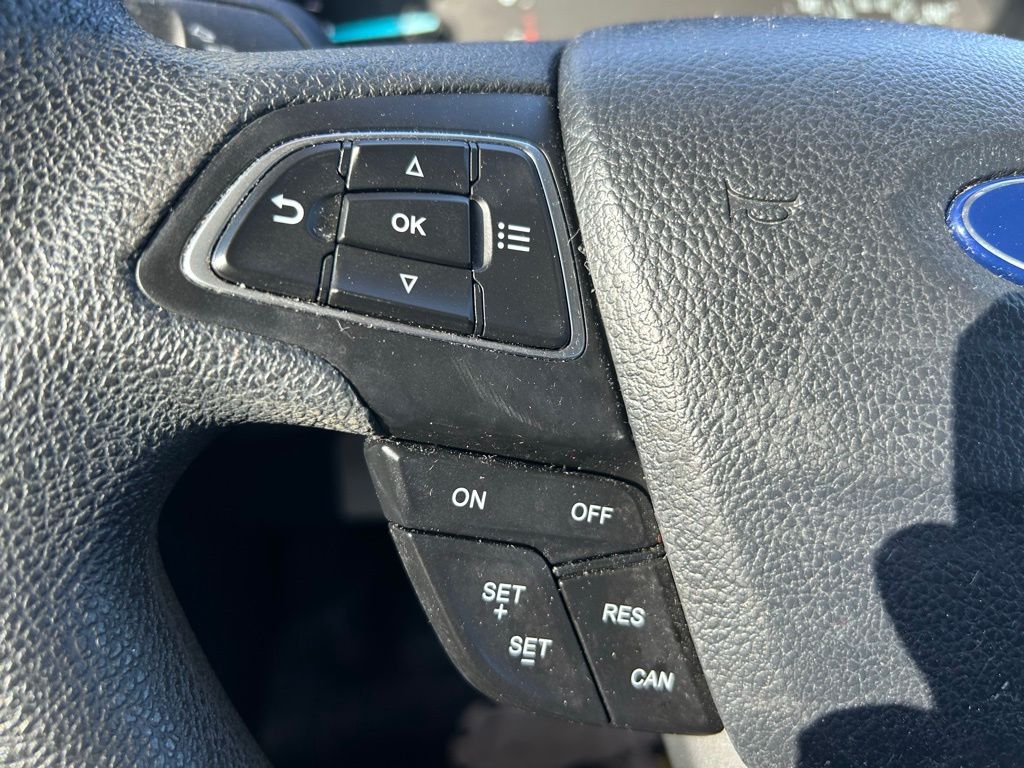 Thumbnail: 2018 Ford EcoSport - 23