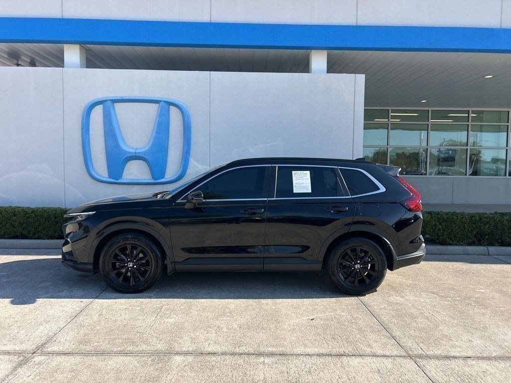 View vehicle photo 5