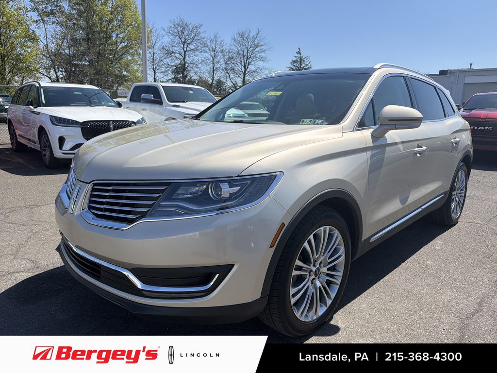 White Gold Metallic 2017 Lincoln MKX Reserve AWD SUV / Crossover All-Wheel Drive 6-Speed Automatic