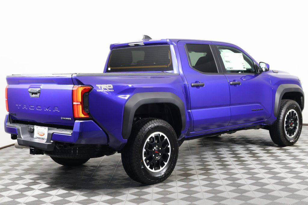 2025 Toyota Tacoma TRD Off-Road 2